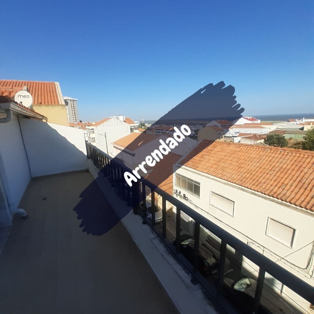 Apartamento T2, Ultimo andar - São João da Talha