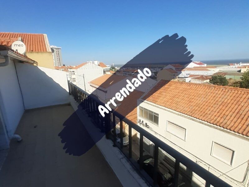 Apartamento T2, Ultimo andar - São João da Talha