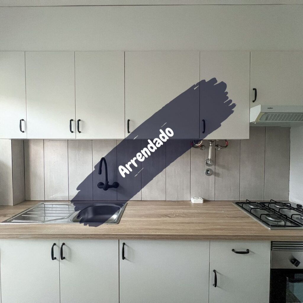 Apartamento T2 - Rebelva, Parede