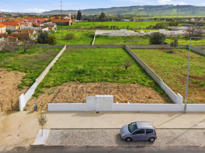 Terreno Urbano - Urbanização Quinta da Bandeira, Lote 2 (São Julião do Tojal)